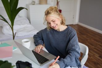 Conseils pour calculer le taux horaire pour ses missions