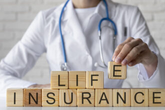 Que devient une assurance vie au décès du souscripteur ?