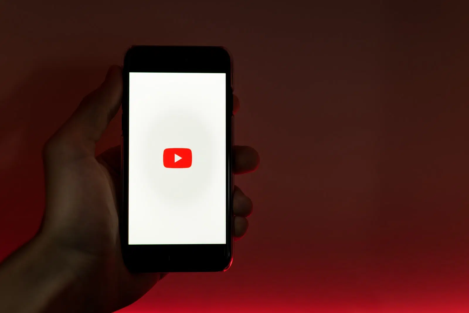 Comment contacter le service YouTube ?